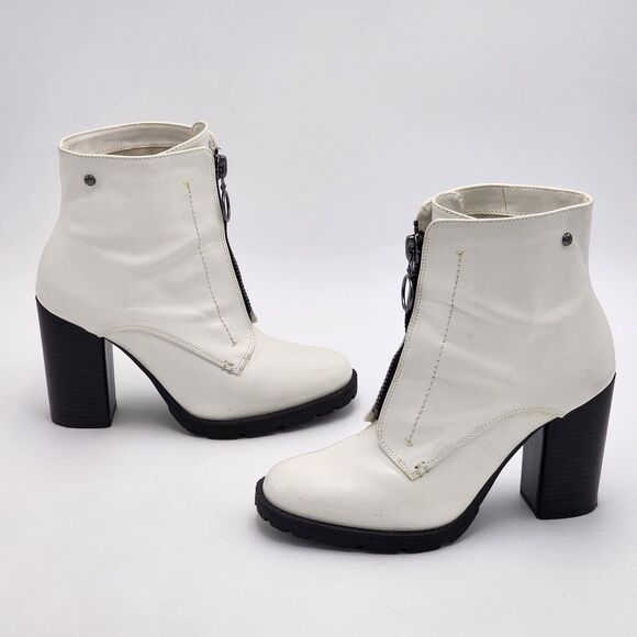 Simply Vera Faux Patent White Zipper Booties Size 8.5 - Picture 5 of 9